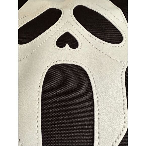 Ghost face Scream, backpack with padded handles outside pockets and inside pocke - Picture 12 of 12